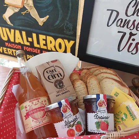 La Belle Vue Champenois アパート